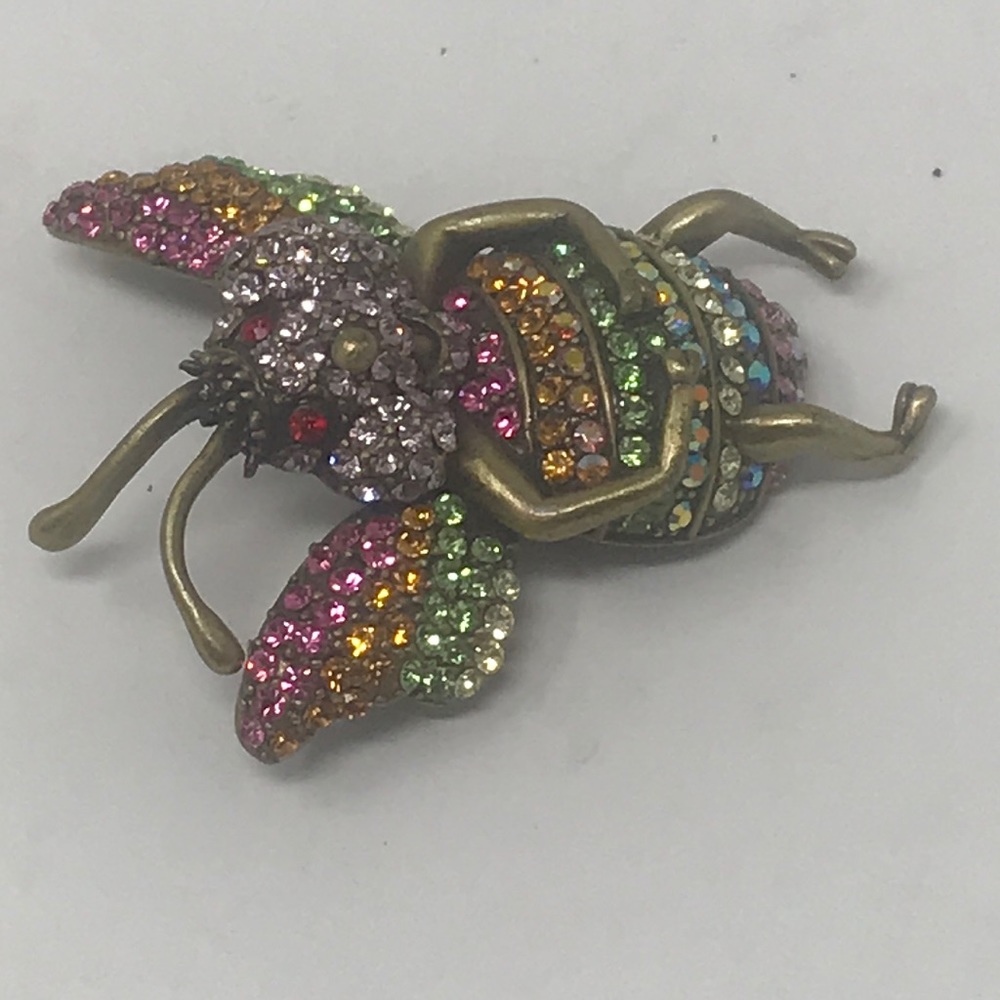 Butler & Wilson Brooch View 3